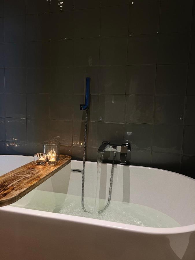 Logies Aan De Dam Hotel Мидълбург Екстериор снимка